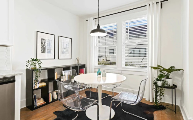 800 Furnished Apartments