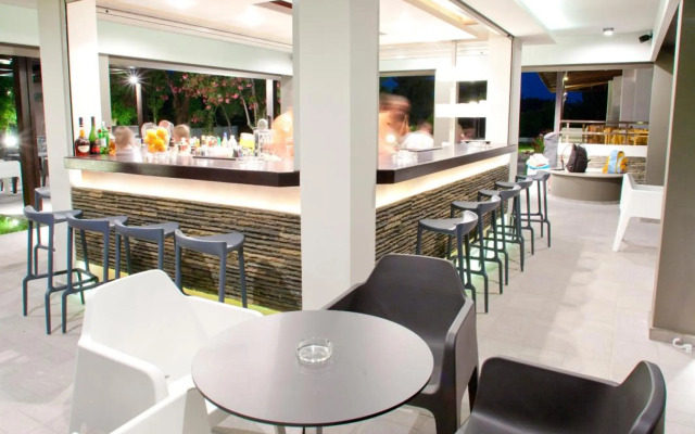 Matoula Beach Hotel
