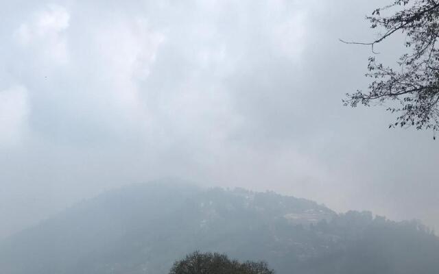 Summit Oakden Resort & Spa