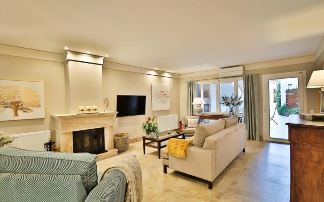 El Patio de los Jazmines "Boutique-House"