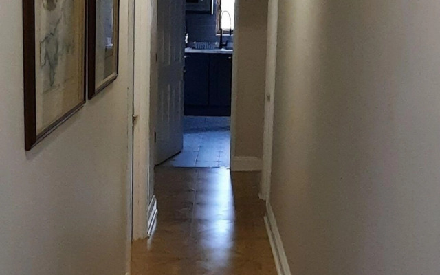 Newly Refurbished 2nd Floor Apartment Lil Nauti