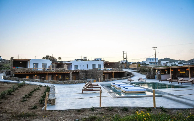 Myconian Crown Suites