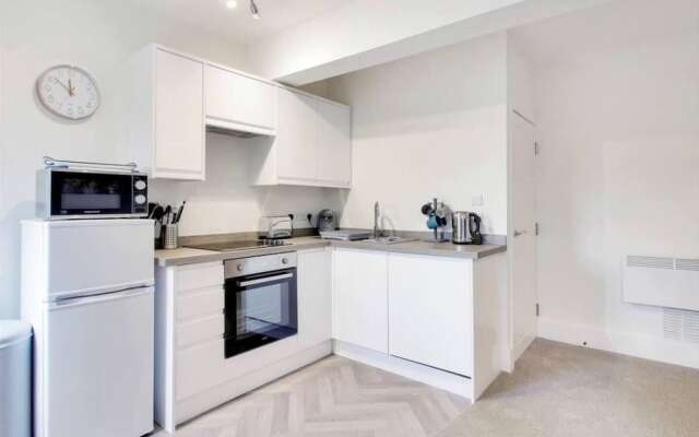 Stylish 1-bed Apartment - Heart of Tunbridge Wells