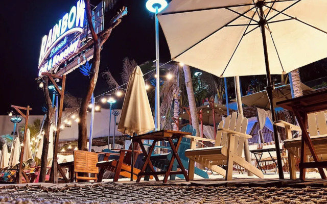 Rainbow Beach Mũi Né - Homestay & Coffee