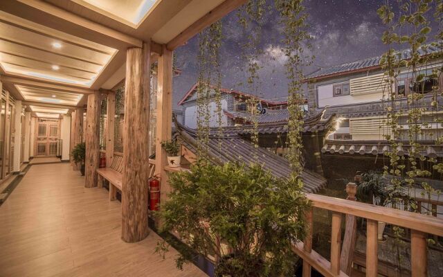 Love Inn Old Town Lijiang