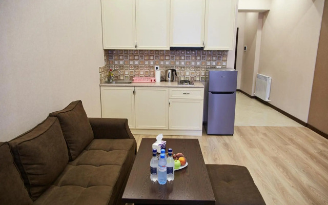 Residence North Avenue Teryan 8. 14 2