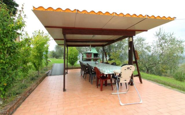 Stunning private villa with private pool, WIFI, TV, pets allowed and parking, close to Montepulc