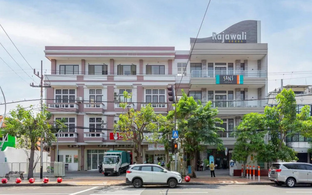 Sans Hotel Rajawali Surabaya