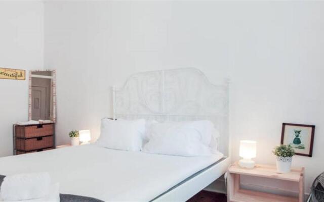 Spacious Tailor Made Bairro Alto