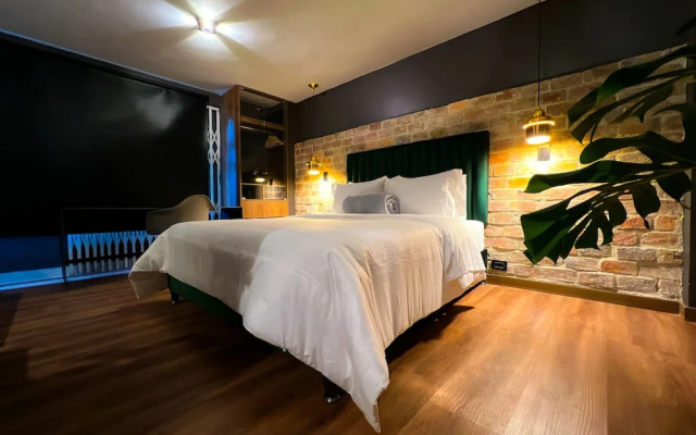 Hotel Lleras Park IV