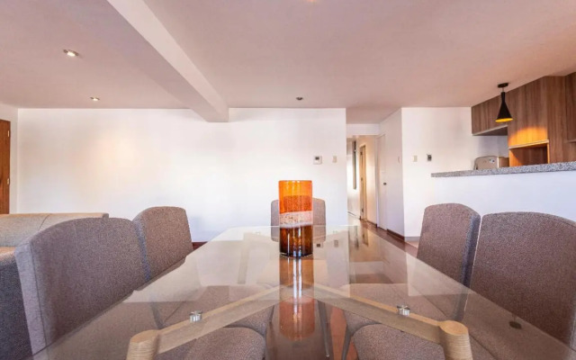 El Triunfo Apartments