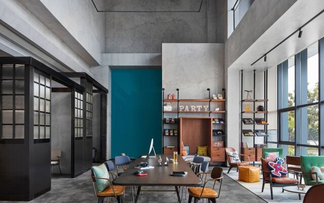 Moxy Shanghai Hongqiao NECC