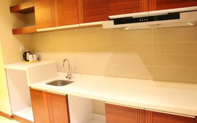 Huidong Seaside Apartment