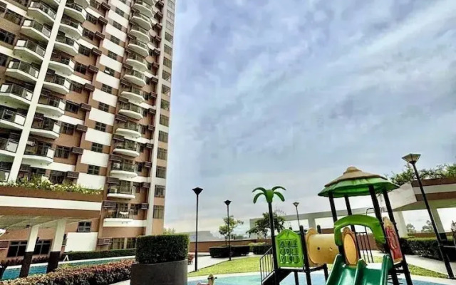 Manila Bay View - 1BR with balcony