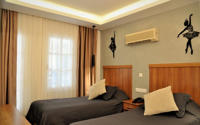 Aqua Princess Hotel