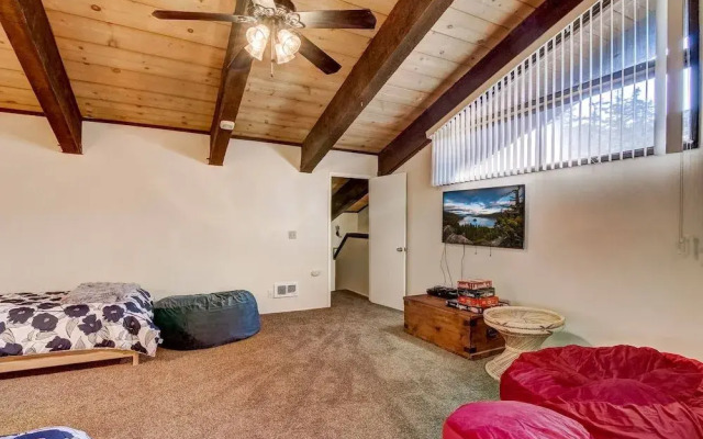 Alpine Meadows Peak 15 Min to Commons Beach