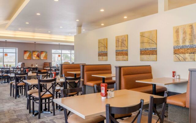 Quality Inn & Suites