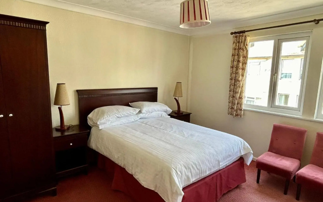 Sandringham Hotel