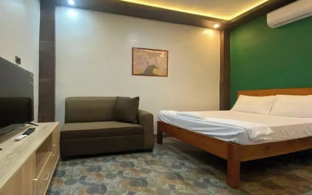 Mom Shie'S Apartelle