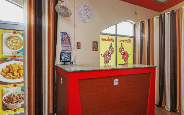 Raj Mahal By OYO Rooms