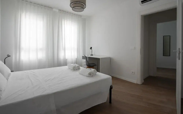Carducci Modern Apartment 3 by Wonderful Italy