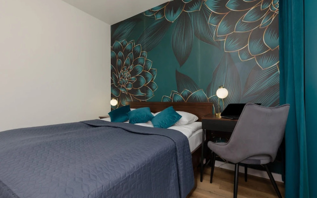 Beautiful Blue Apartment by Renters