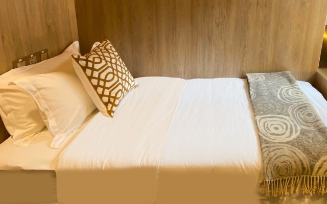 ST Signature Tanjong Pagar, SHORT OVERNIGHT, 12 hours: 8PM-8AM – Guest Rooms – Singapore