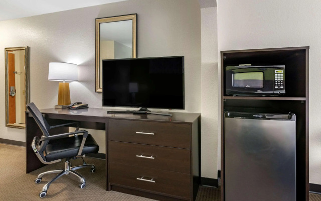 Sleep Inn And Suites Brunswick