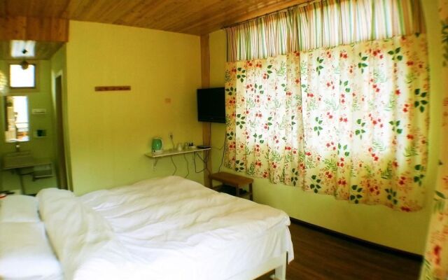The First Moment Inn