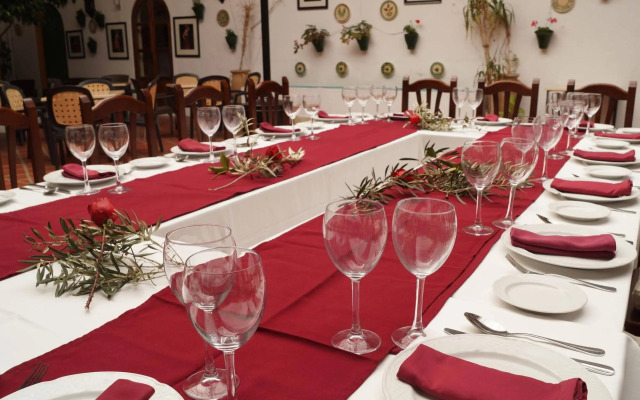 Hotel Caserio de Iznajar