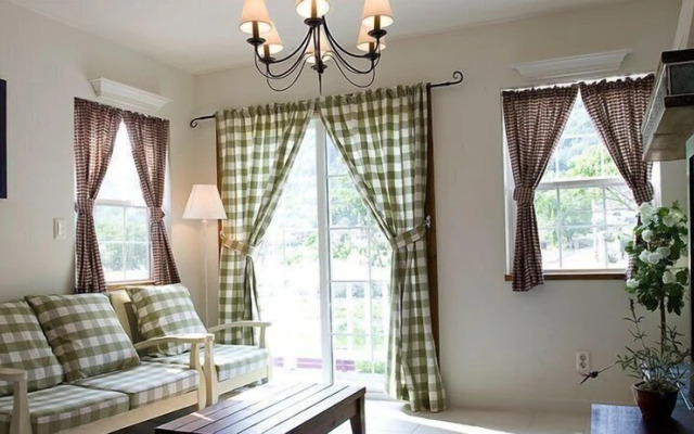 Little Provence Pension