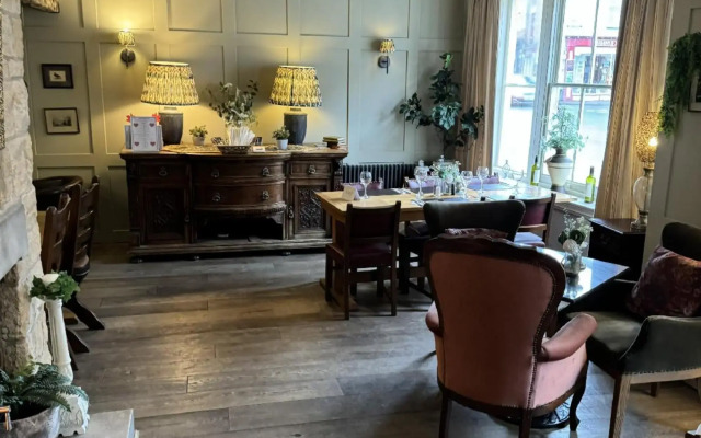 White Lion Hotel
