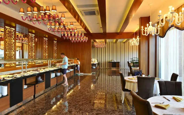 Azura Park Residence