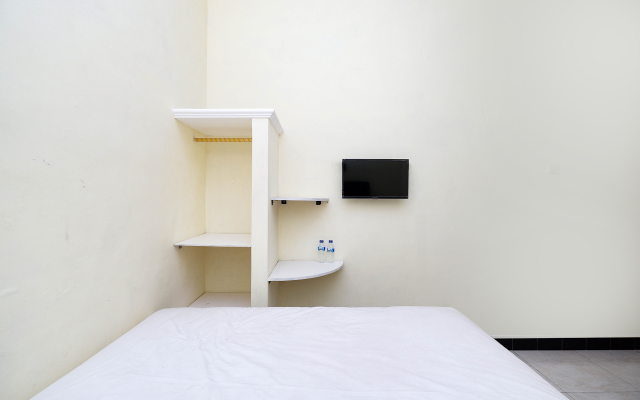 Super OYO Capital O 2258 Santana Syariah Guest House