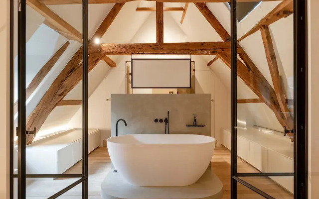 Huswell - Architect gem in the Heart of Ghent