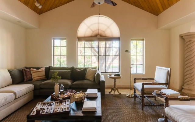 Rancho Cristal - Desert Oasis w Waterslide & Sauna