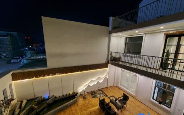 Muxishu Homestay (Huashan Scenic Area)