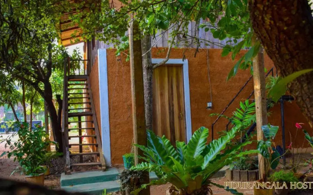 Pidurangala Hostel
