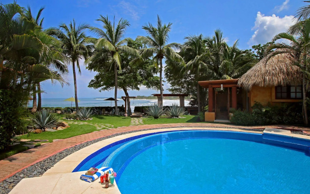 The Inn at Manzanillo Bay