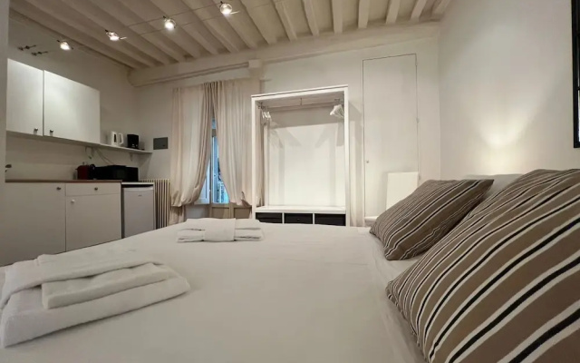Vicolo Della Scala Rooms - Il Sole
