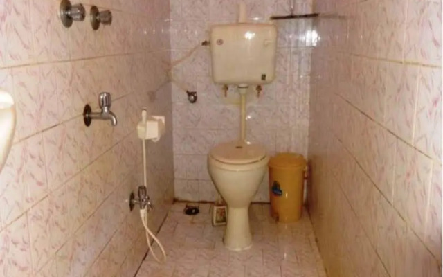 Shiva Ashvem Hotel