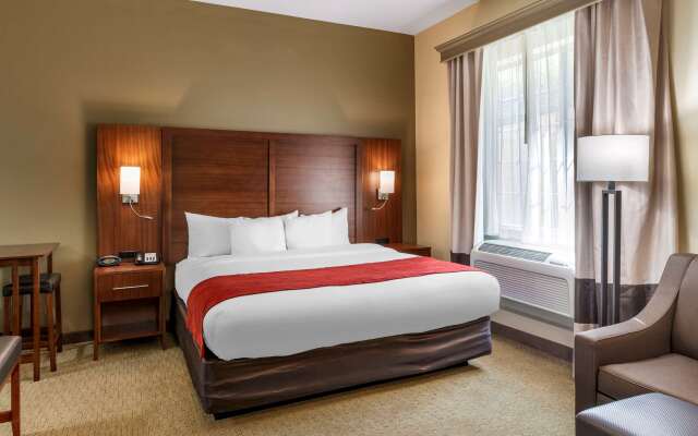 Comfort Suites Eugene University