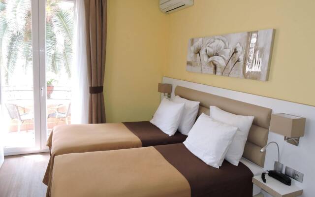 Hotel Regina Cannes