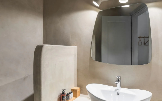 Chora Kythnos Suites