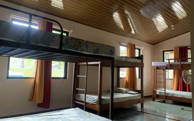 Arenal Family House
