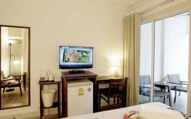 Baan Pimpisa Bangsaray Boutique Residence