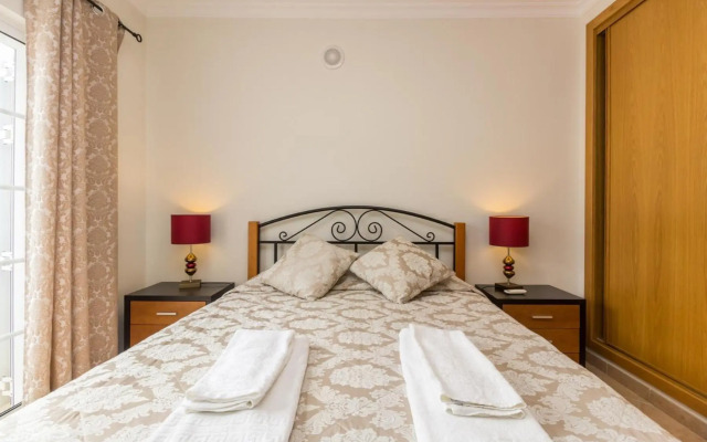 Mira Praia Villa by ALGARVEMANTA