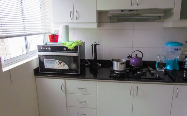 Private Bedroom in great Flat Miraflores