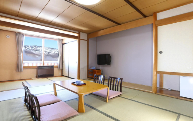 Shigaichii Hotel – Guest Rooms – Yamanouchi