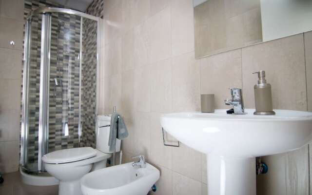 Solaga - Merced Suites